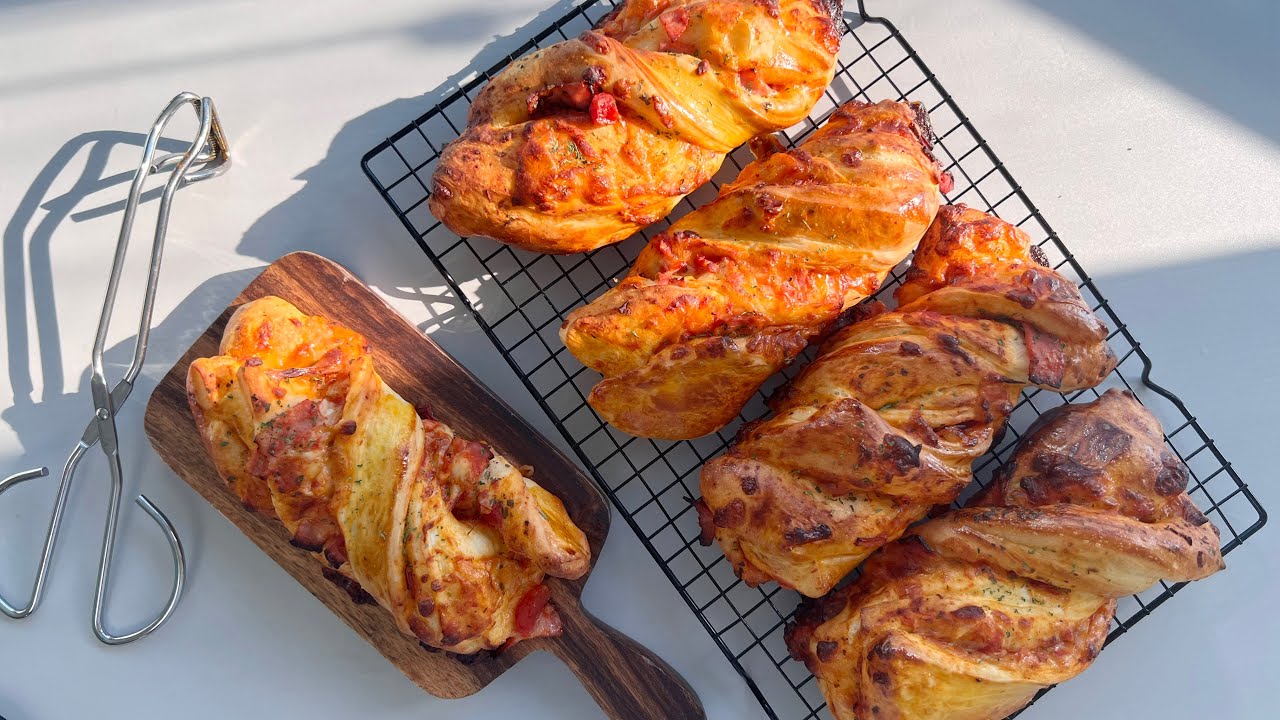 Невероятно вкусный и пышный хлеб🤭 Приготовлено из нескольких ингредиентов Это действительно вкусно❗️