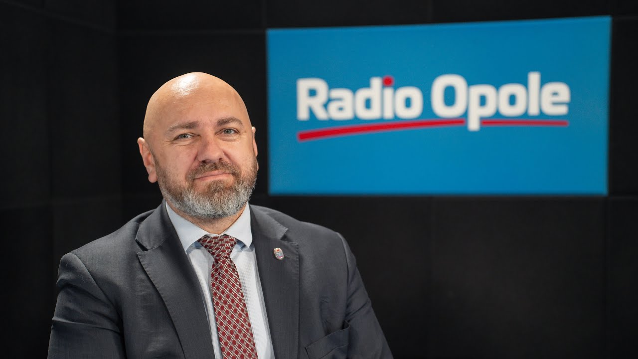 Grzegorz Zawiślak o transporcie autobusowym w gminie i pieniądzach na obronę cywilną w 2025 roku