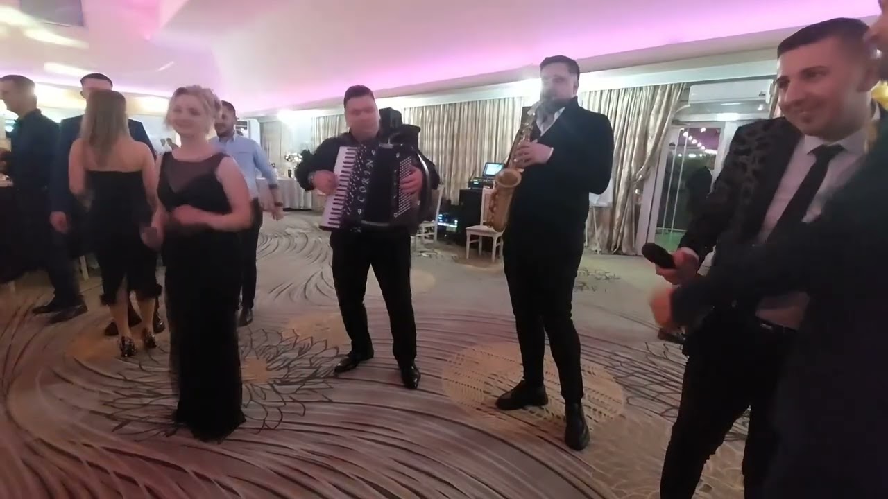 Adriana Nemes,Daniel Ilie  și Corin  Irimia - Revelion 2025