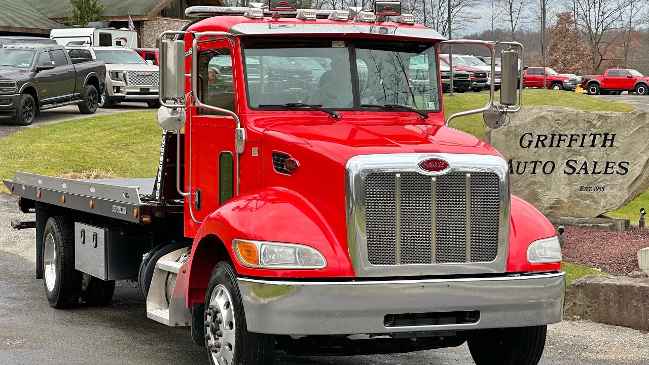 2013 Peterbilt 337 Rollback Tow Truck, PACCAR PX-6 Diesel, automatic