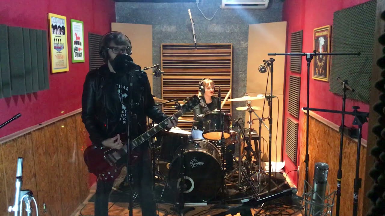 Davi Pacote & Jennifer Menna - Slug (Ramones cover)
