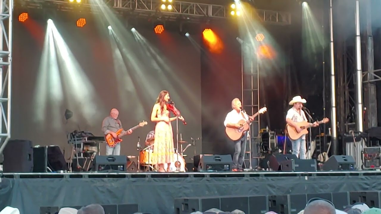 Jimmy Fortune at Homestead Festival