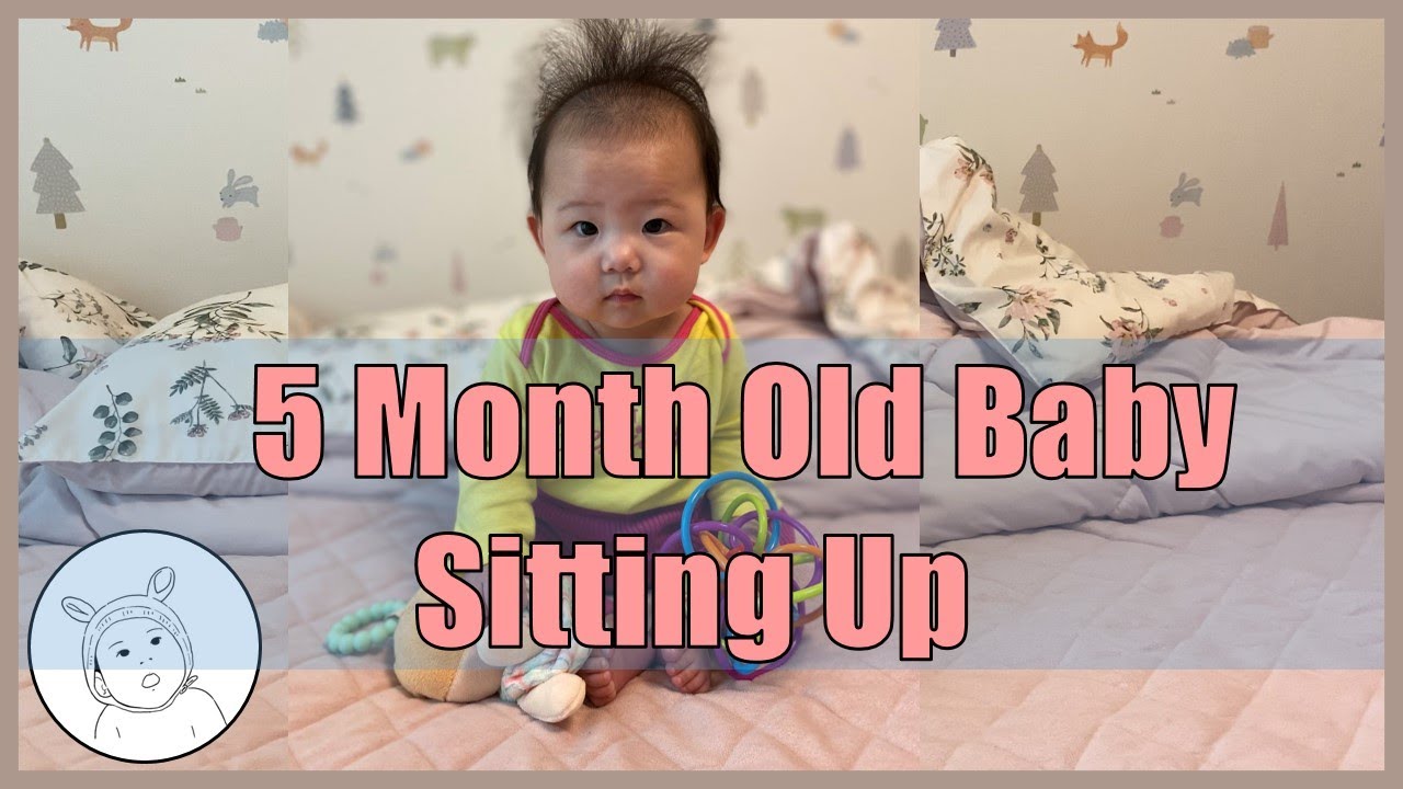 5 month old baby sitting up (5개월 아기 앉기)