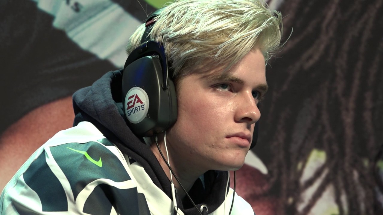 Seahawks host first-ever Madden 17 Championship Tournament in Seattle