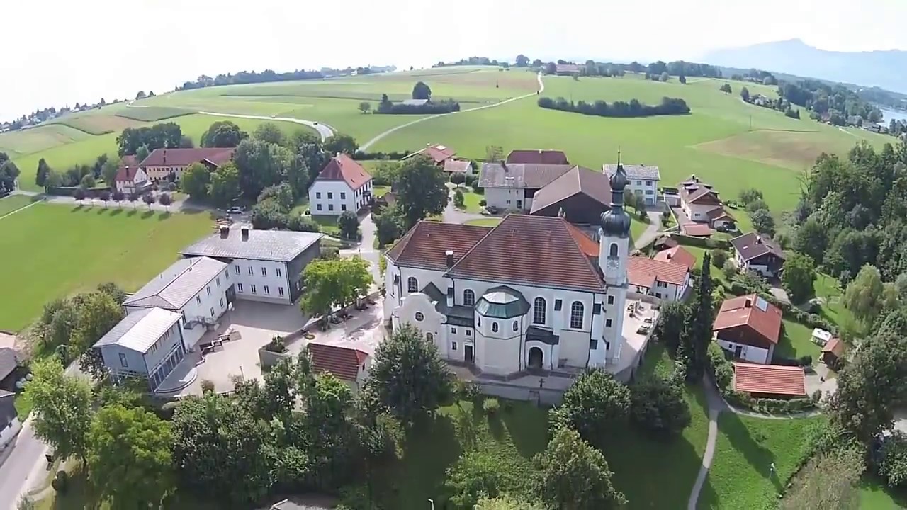 Gasthaus Zur Post - Breitbrunn am Chiemsee - Rundflug über das Gasthaus