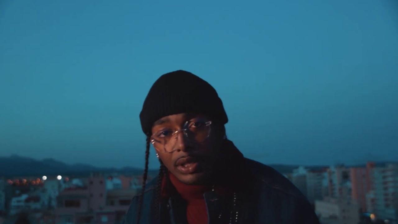 S. Cruz - Walking In The City