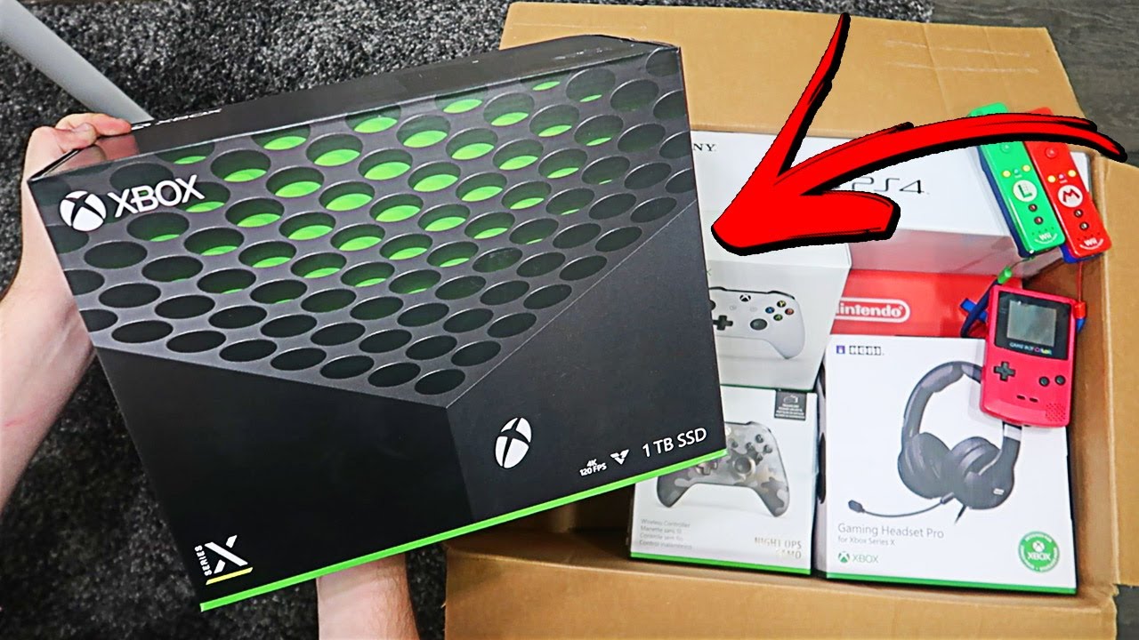 FOUND XBOX SERIES X!! GAMESTOP DUMPSTER DIVING JACKPOT!! UNBOXING XBOX SERIES X!! INSANE!! OMG!!