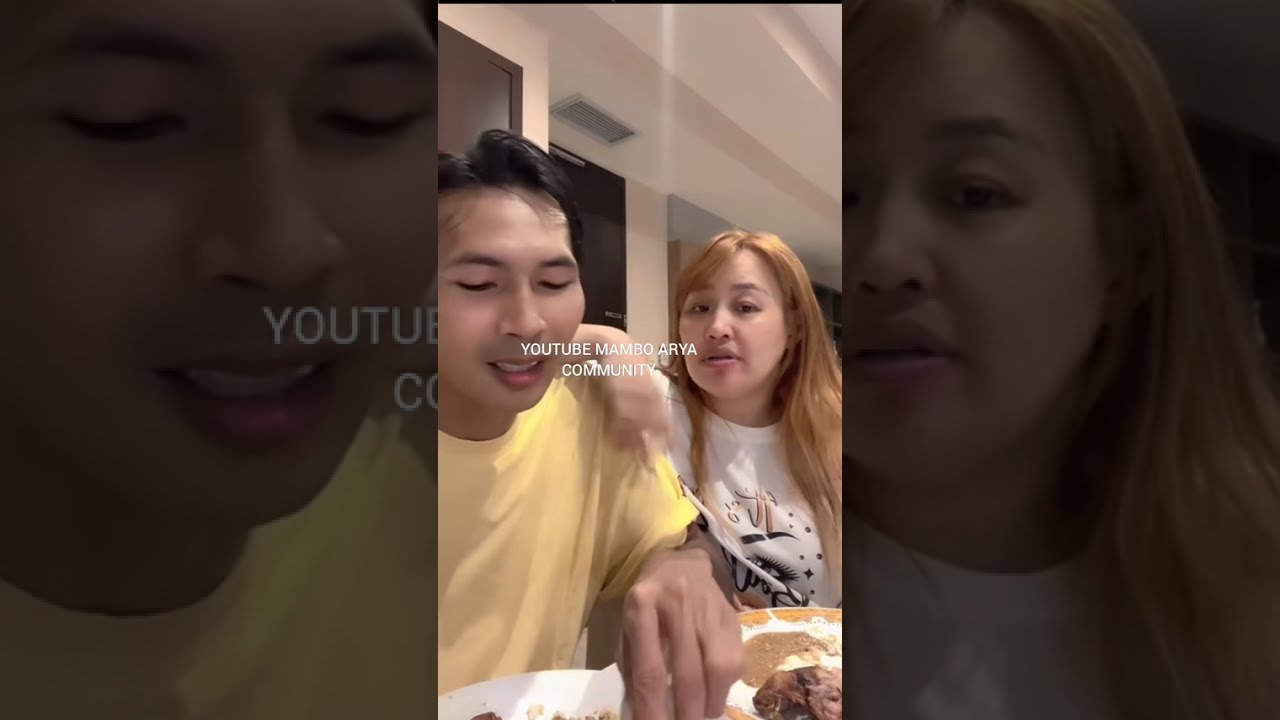 Suami Istri Makan Berdua Habis Ngamen di Jalan Seromantis Ini
