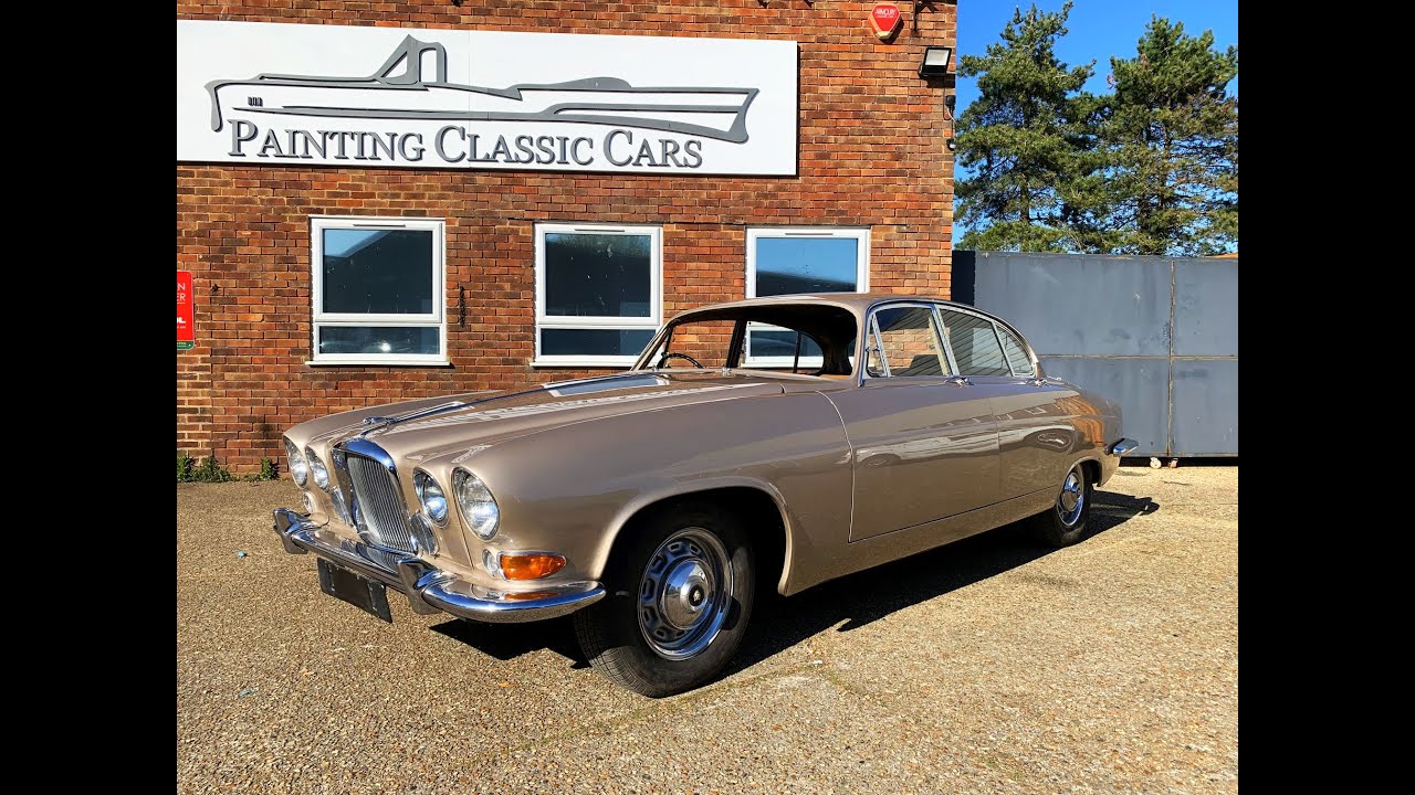 Everyone LOVES a Jaguar MK10!!    RETURNED to it's ORIGINAL Colour
