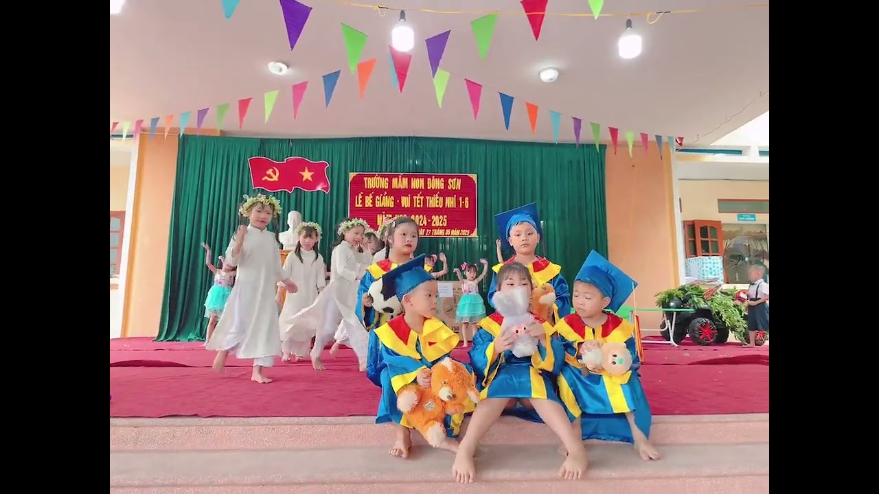 Tiết mục múa tổng kết năm học lớp 5 tuổi D năm học 2024-2025
