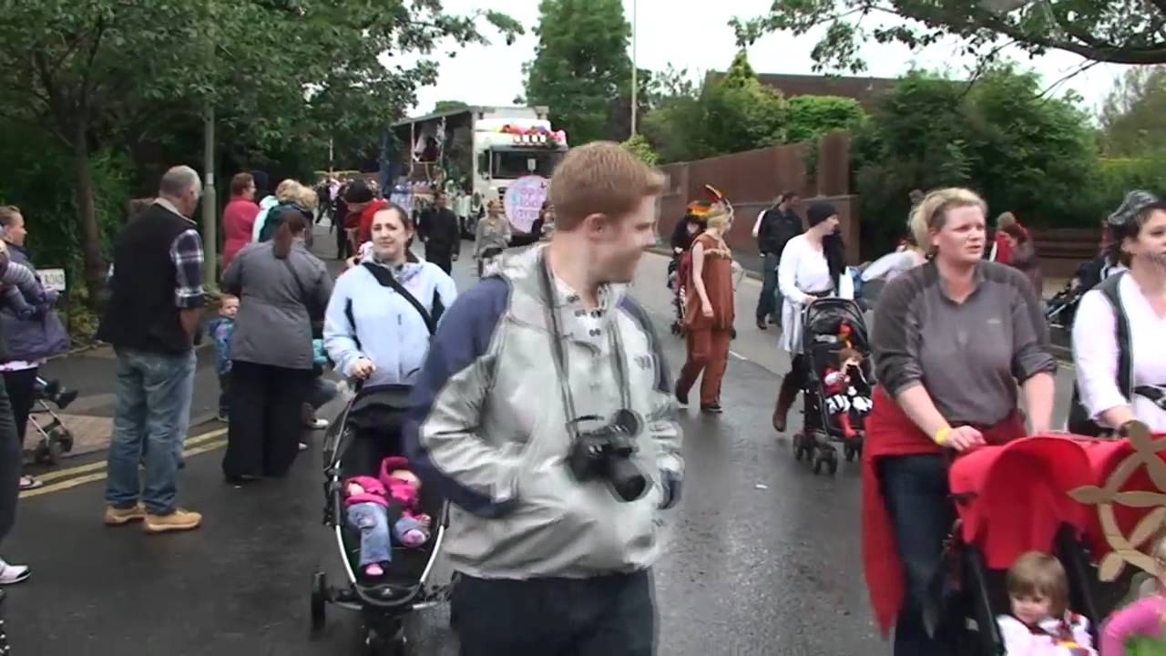 Market Drayton Carnival Parade 2012 (Afternoon events coming very soon)