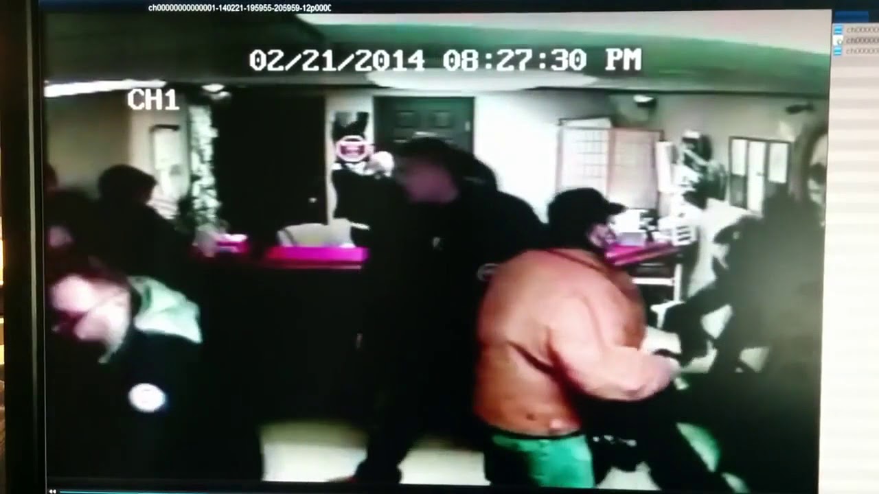 RAW: Hells Angels skirmish with rival bikers, the Warlocks