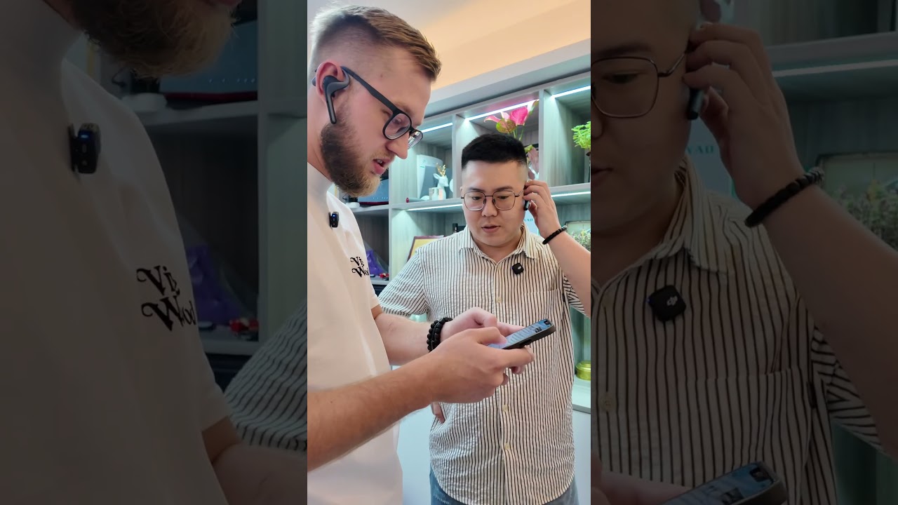 Переводчик с Искуственным интеллектом Timekettle w4pro. Не заменимая вещь. Работает очень быстро.