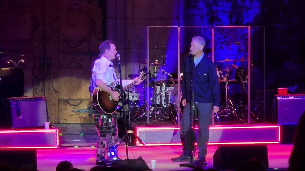 Chris Isaak and his brother Nick sing in Saratoga