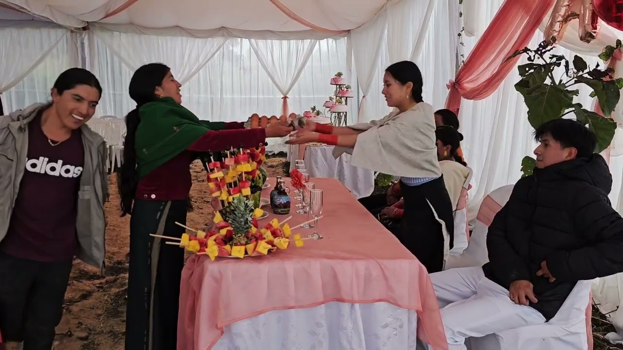 Cultura otavaleña.. Felicidades nueva pareja Mishell y Andy..❤️