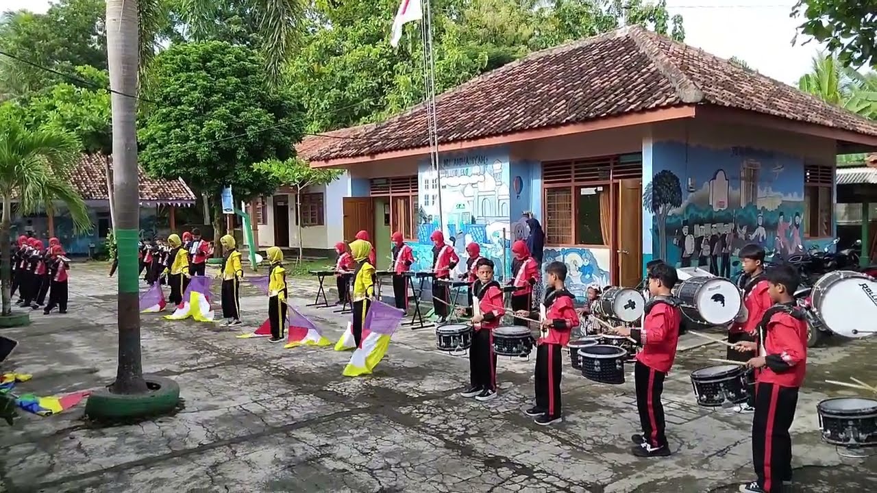 Pertunjukan Marching Band SD Muhammadiyah Tlogolelo