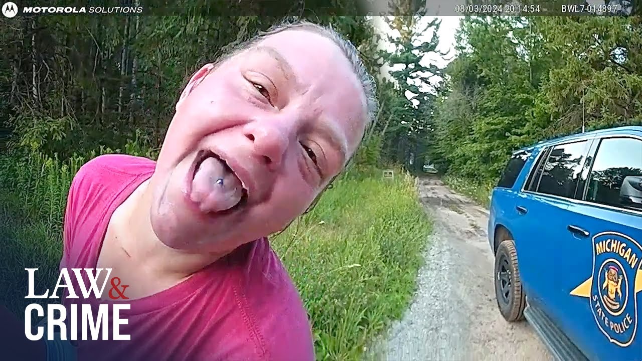 7 Suspects Slip Out of Handcuffs and Make Things 10x Worse &mdash; Caught On Bodycam