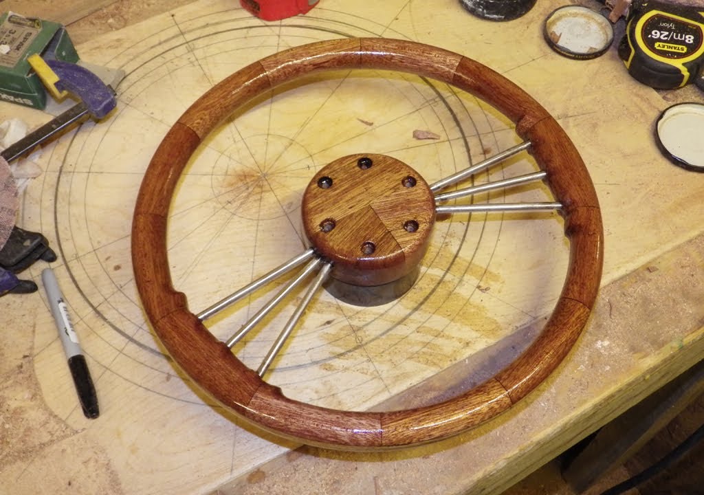 Shaping and Rounding off a Wooden Steering Wheel