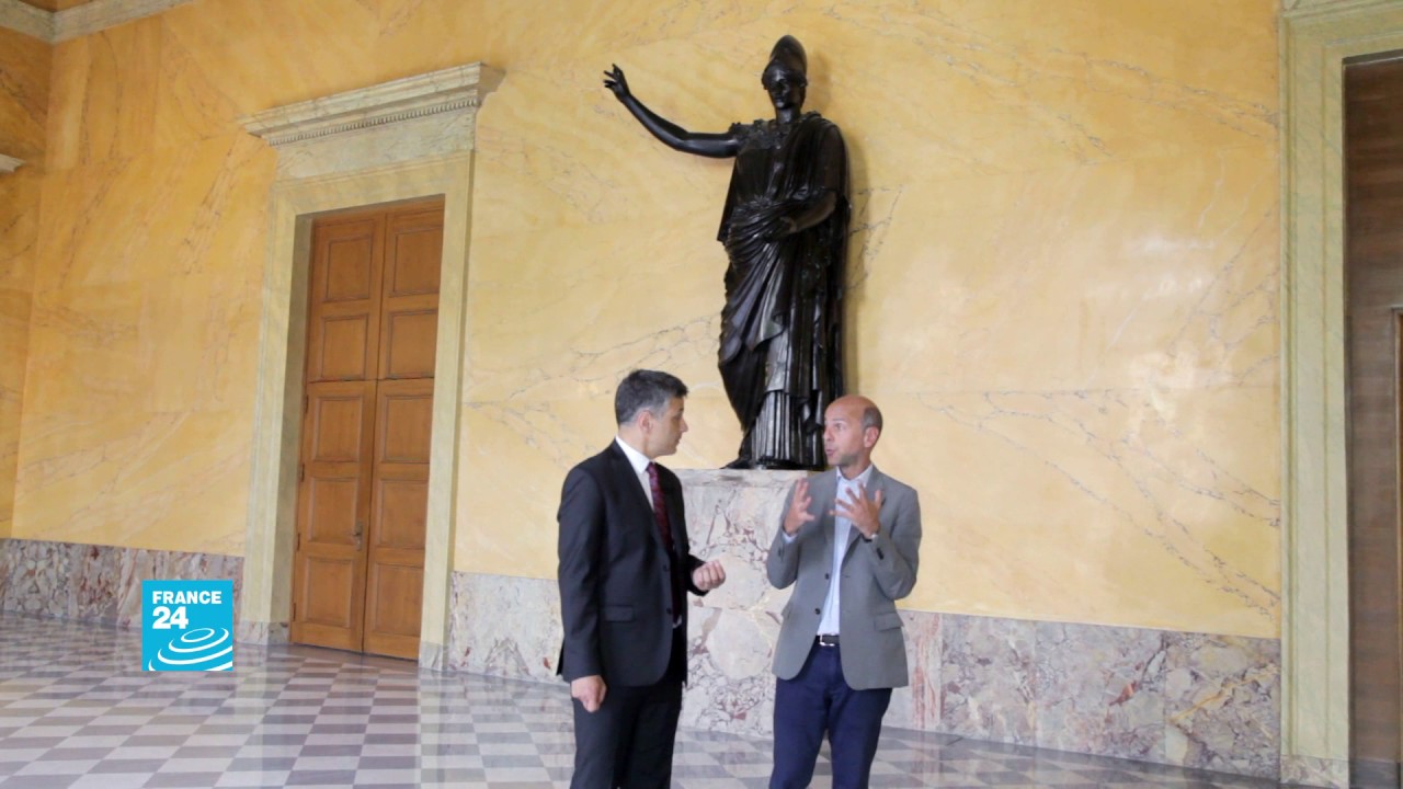 French Legislatives: Who will walk the Hall of Lost Steps?