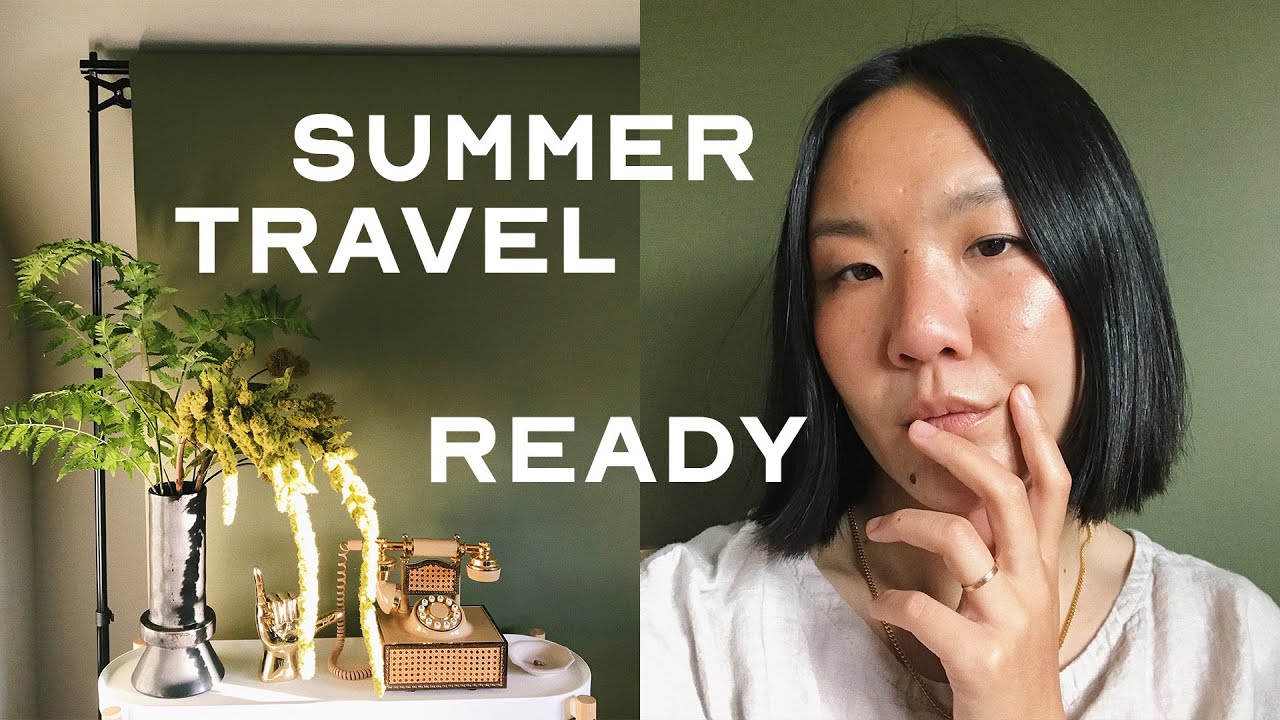 MY TRAVEL MAKEUP BAG 2021 (I'm back! Let's catch up & chat about 3000 subs)