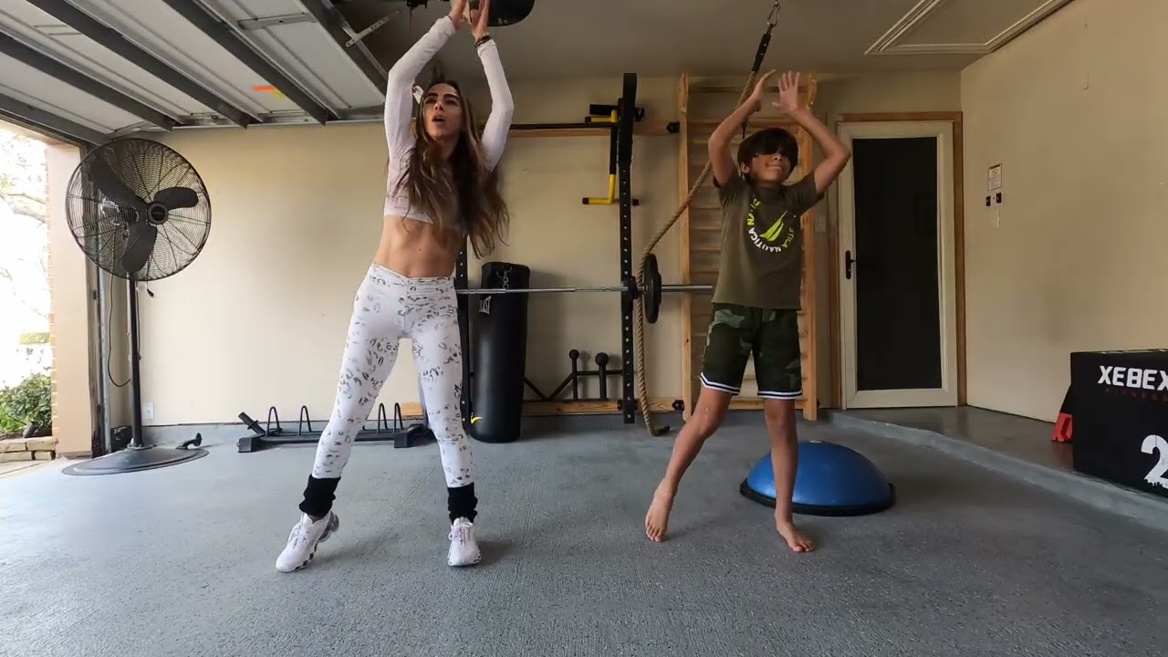 #простаяхореография Успокойся - @selenagomez @heisrema #простаяхореография #танец