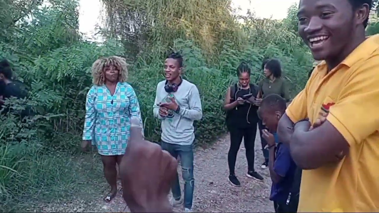 la maison inquietante gade plezi nn tounaj la mezanmi vin enjoy