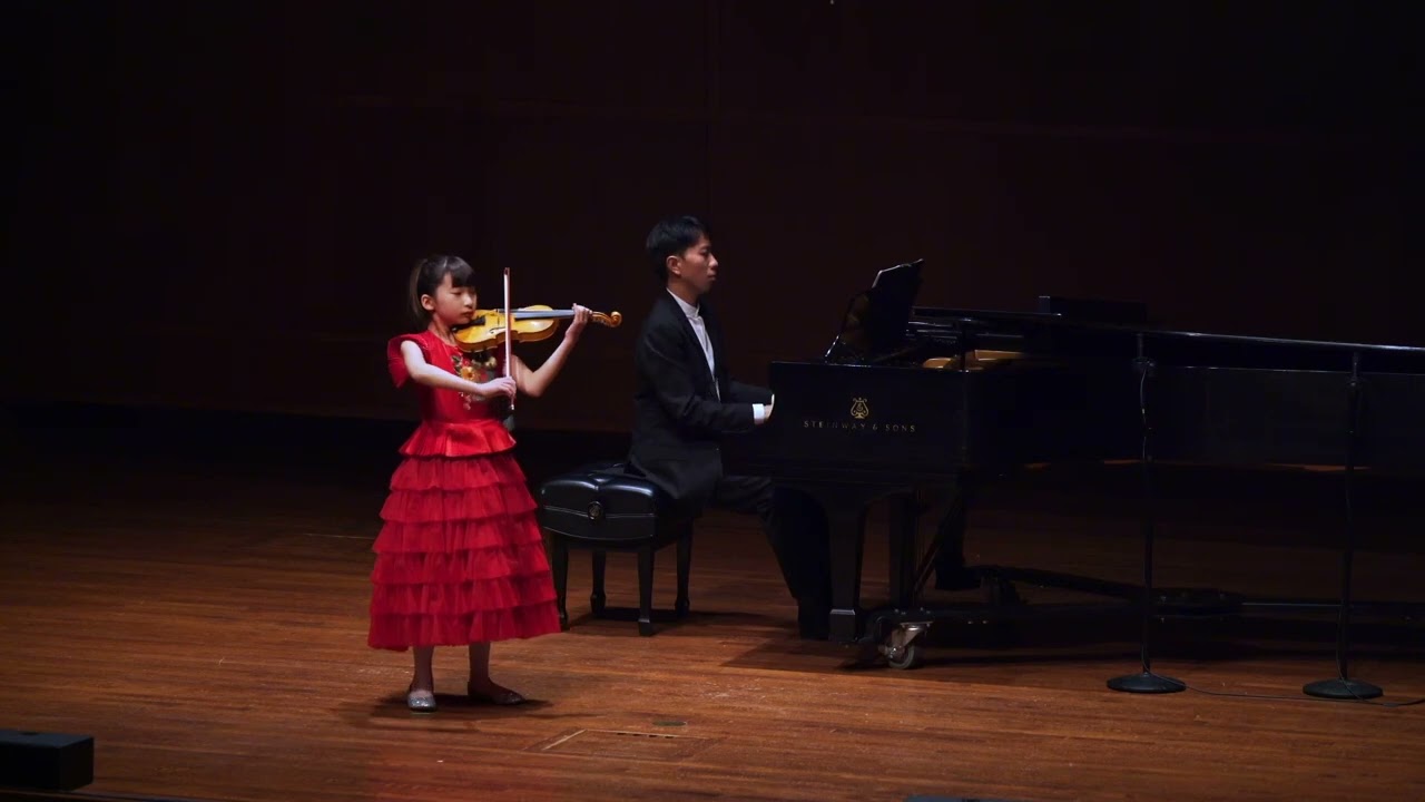 Reina Kim(9 years old) - Sarabande by Carl Bohm