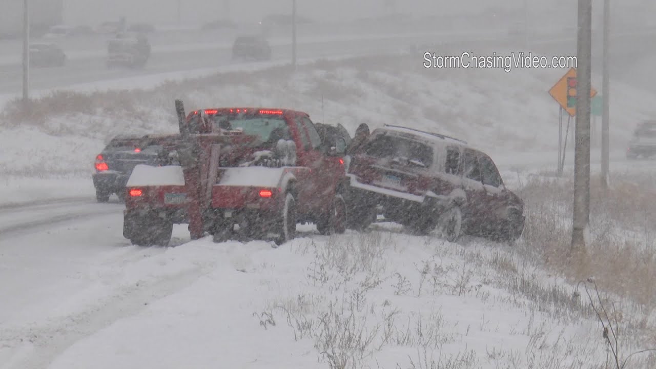 Minneapolis & Saint Paul, MN Winter Storm During Afternoon - 2/2/2016