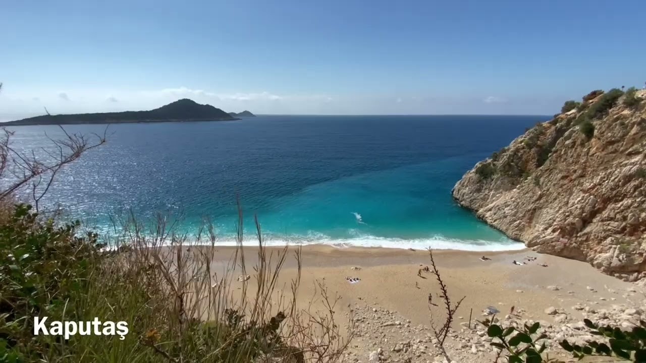 Dünyanın En Cömert Topraklarında, Ona ve Tarihine Layık Olmayan Bizler