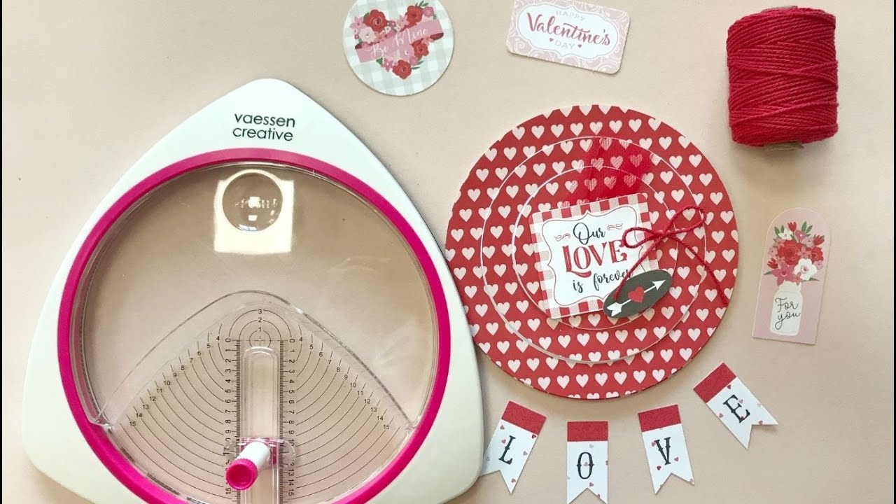 Album scrapbooking San Valentino - Circle Cutter Vaessen
