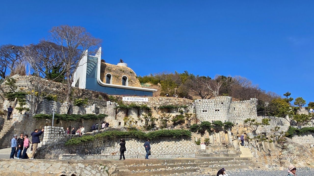 매미성의 봄맞이