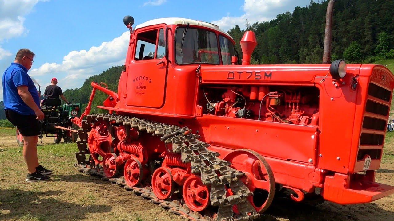 DT-75 Track Chain Problem - Tractor Festival Březová nad Svitavou 2023