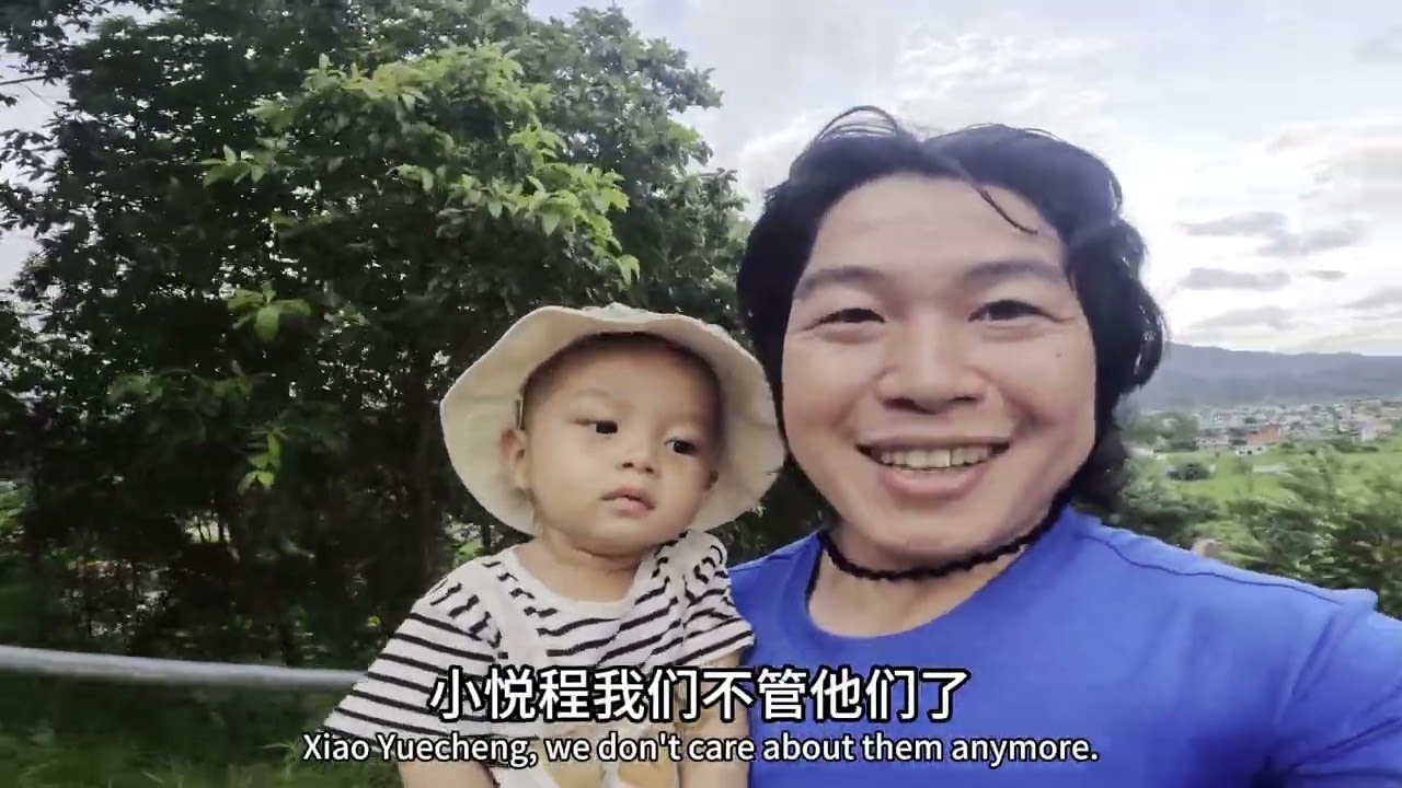 尼泊尔父亲节趣事，被小姨妹强拽着出去玩，不料她藏着心机和惊喜