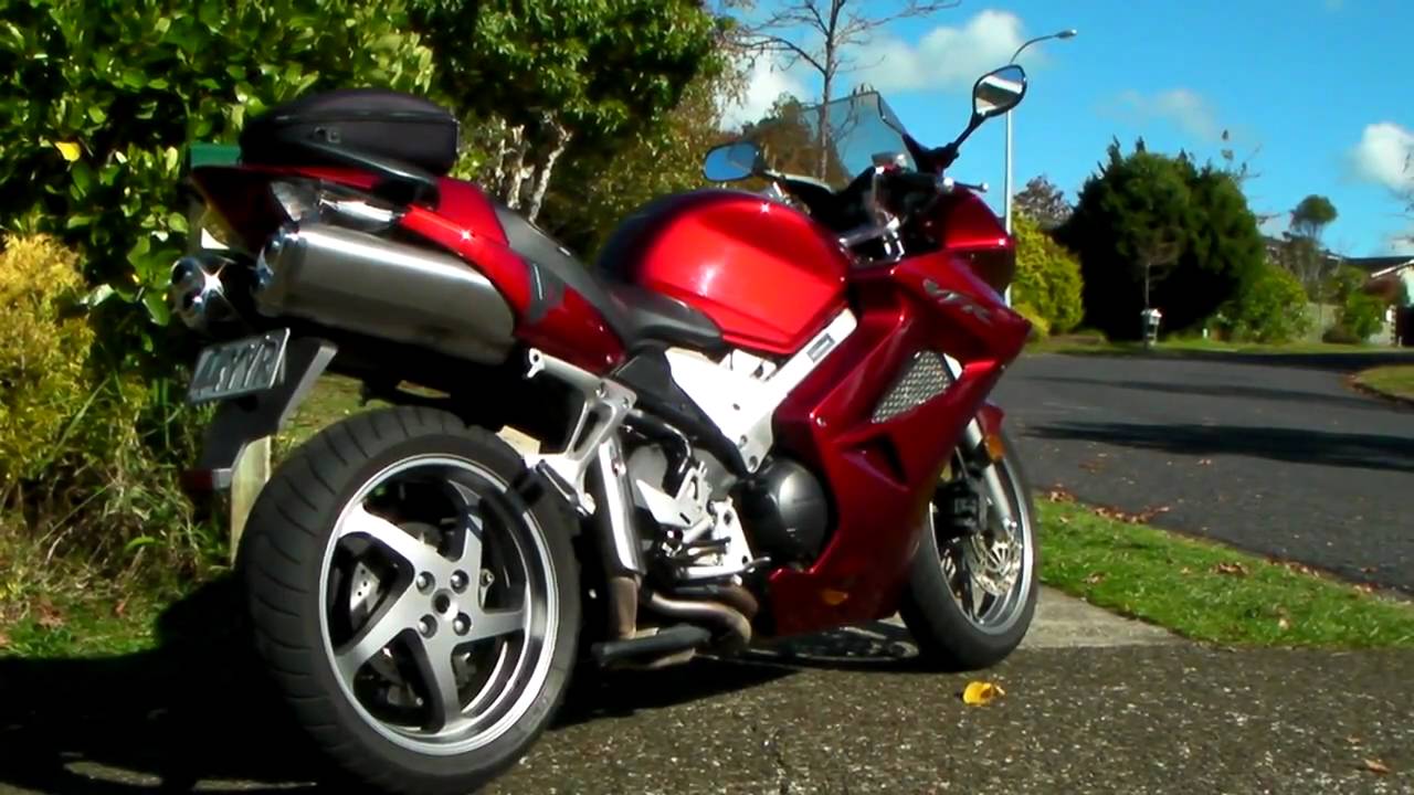 2007 Honda VFR800 Walkaround