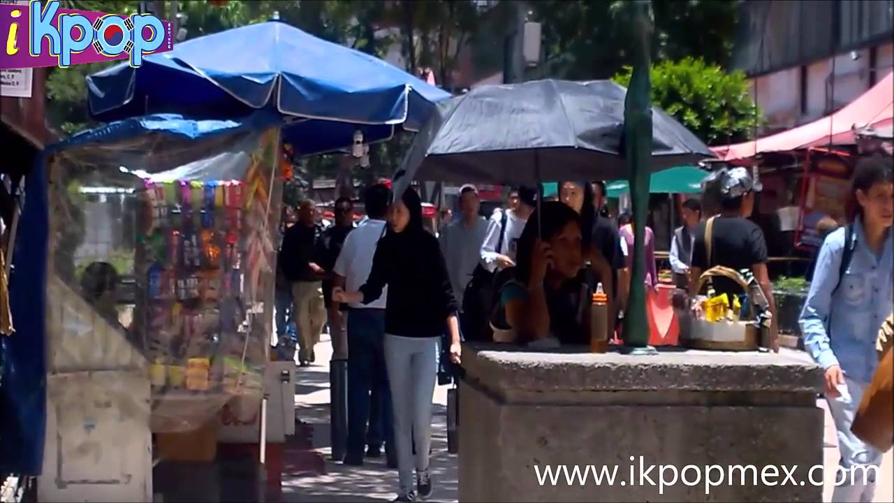 BTS llegando al restaurante (30-07-2015)