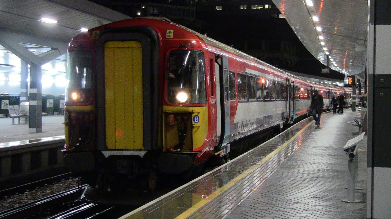 (HD) Rush Hour at London Bridge 19/02/2015