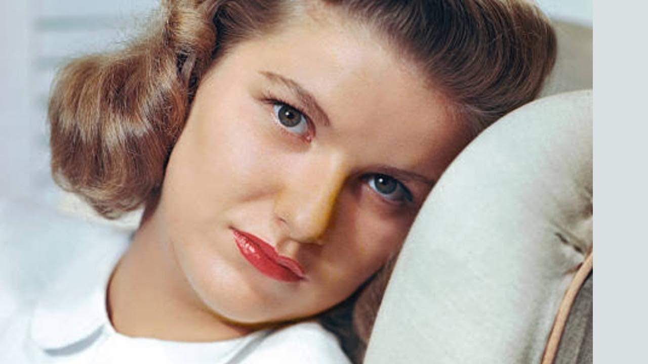 12 Sweet Photos of Barbara Bel Geddes