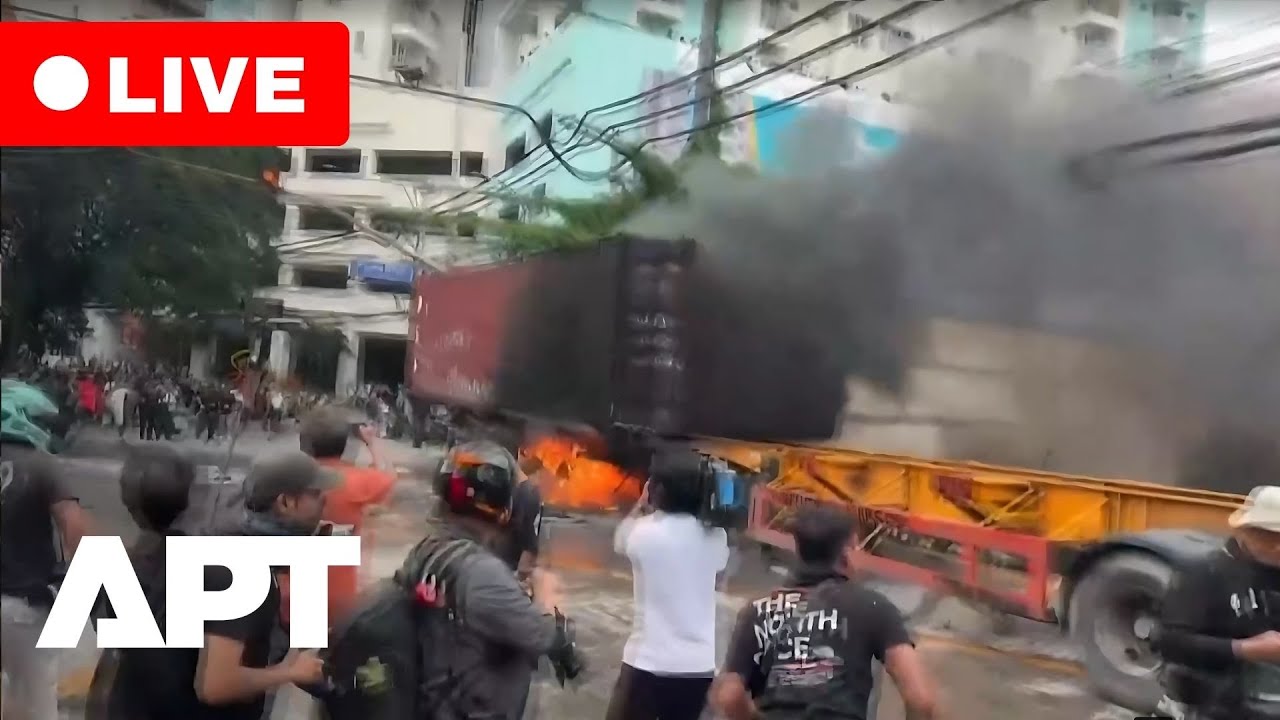 LIVE | Protesters Clash with Police During Anti-Corruption Rally in Manila | APT