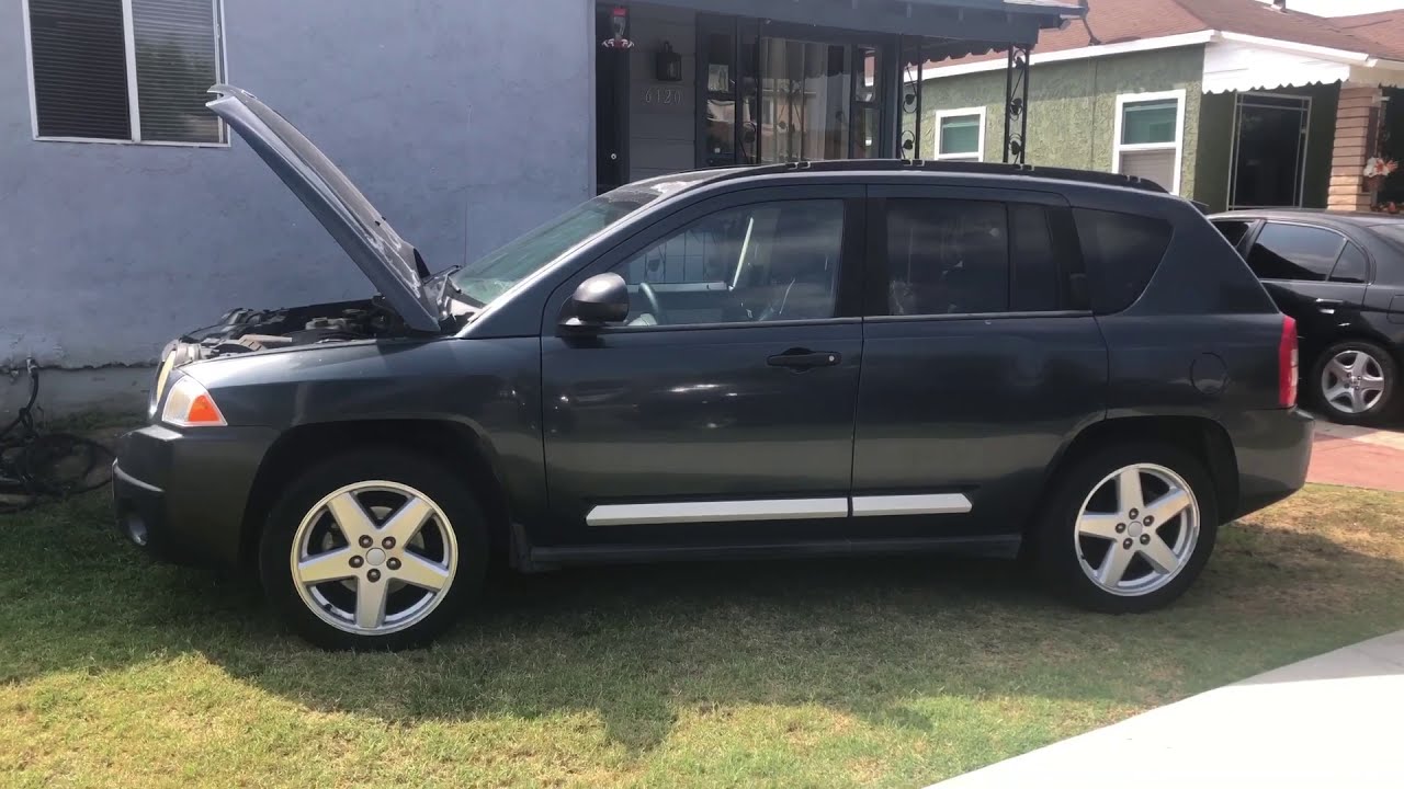 Замена датчика положения коленчатого вала Jeep Compass