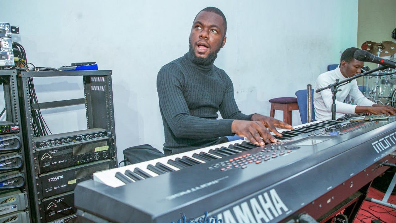 Learn how to play Jesus Iye by Nathaniel Bassey Piano Tutorial