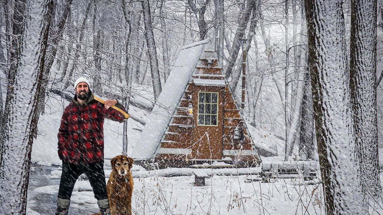 Пережидаем метель в нашем крошечном домике!