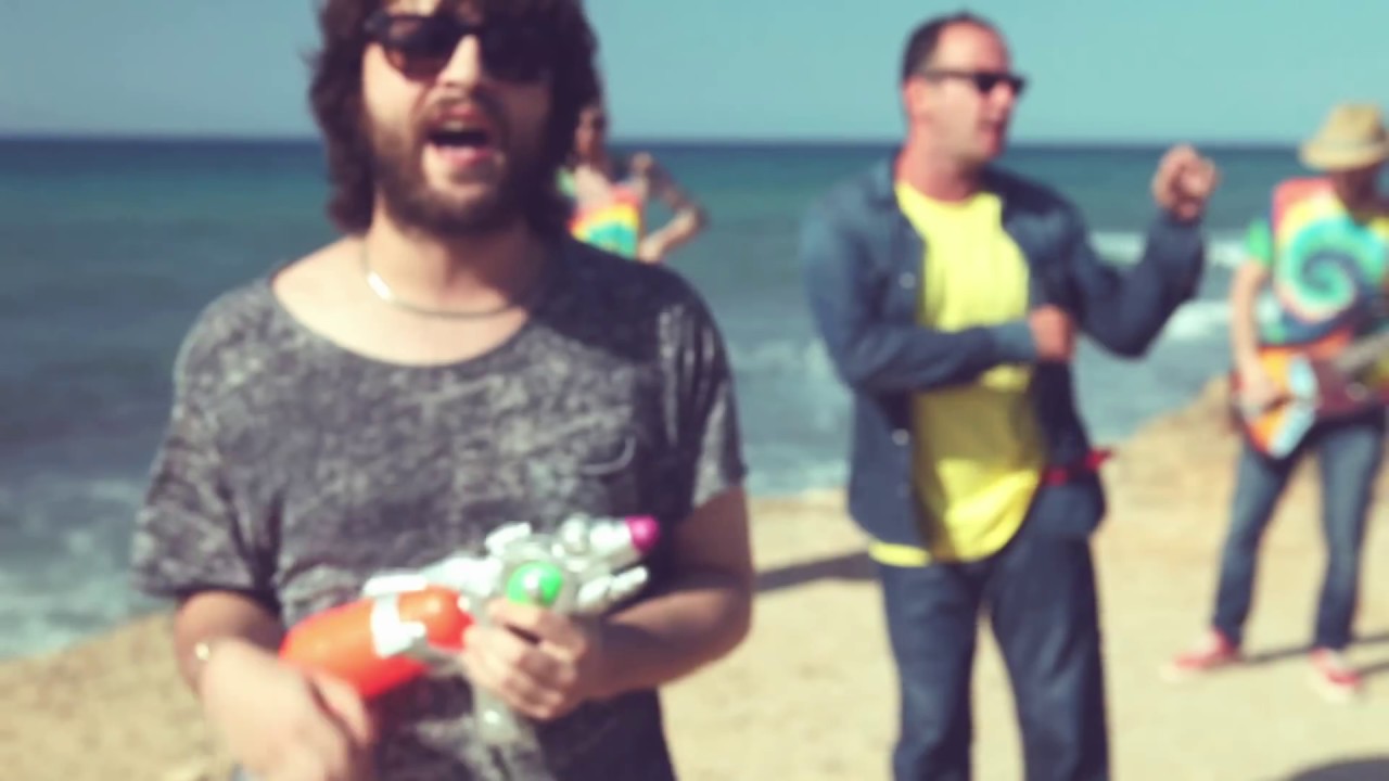 MAFFEI! feat. Mezzatesta - (non) voglio andare al mare (OFFICIAL VIDEO)
