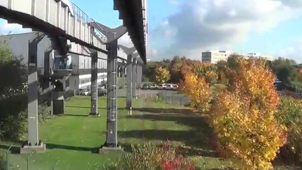 Sky Train D&uuml;sseldorf Flughafen - D&uuml;sseldorf Airport
