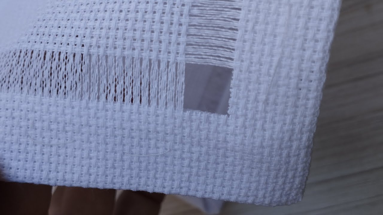 Aprendendo a fazer bainha aberta e ponto ajour do início, corte de tecido e puxar o fio 