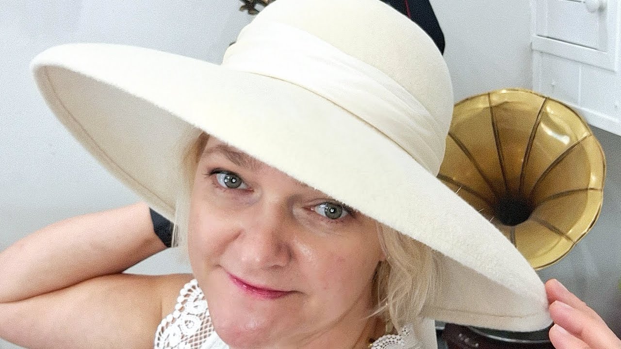 Elegancja i Styl z Salonem Kapeluszy – Kapelusz 