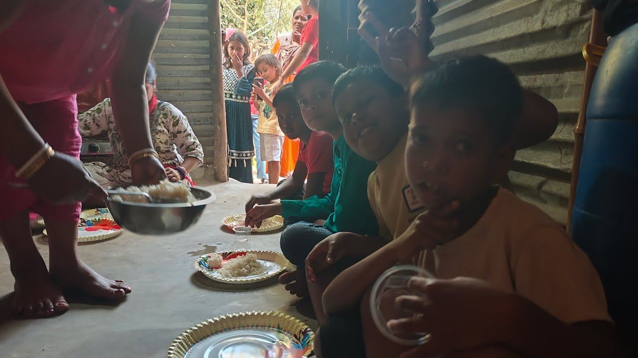 এ কার জন্মদিনে খেতে গেলাম ।😋 || suchitra home's vlogs || #food #vlog#vlogs #vlogging 
