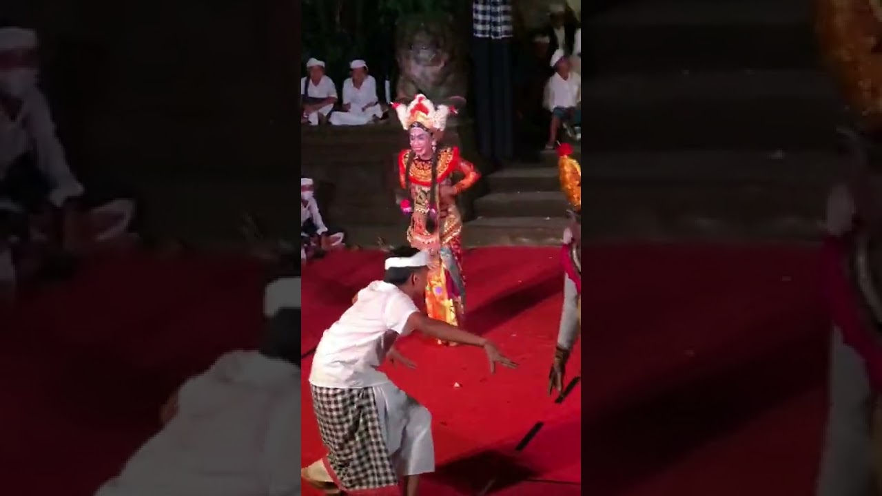 LUCU ‼️‼️🤣🤣🤣 Vido pengibing kocak dan Rebut  liku 🤣Pure dalem payogan Ubud
