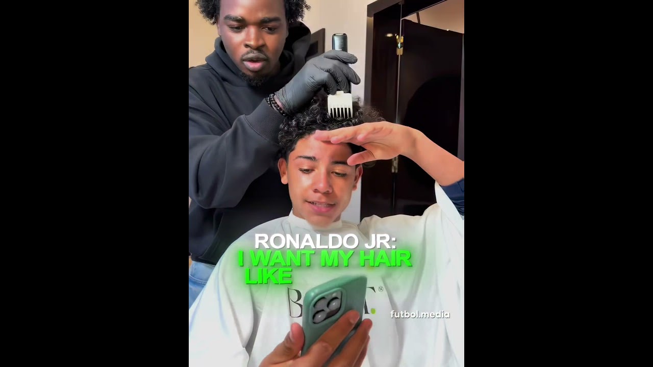 Ronaldo Jr & Yamal Have Same Style.. 🤩