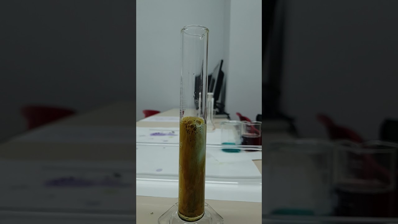 DESCOMPOSICIÓN CATALÍTICA DEL PERÓXIDO DE HIDRÓGENO (H2O2) CON YODURO POTÁSICO (KI) EN O2 Y H20