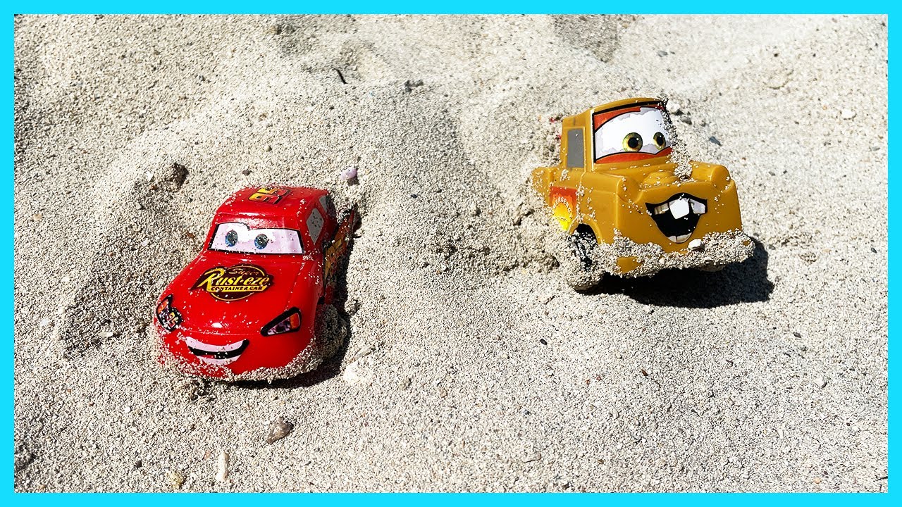 Sarp denizde şimşek mcqueen ve Mater ile oynadı - Sarp Toys